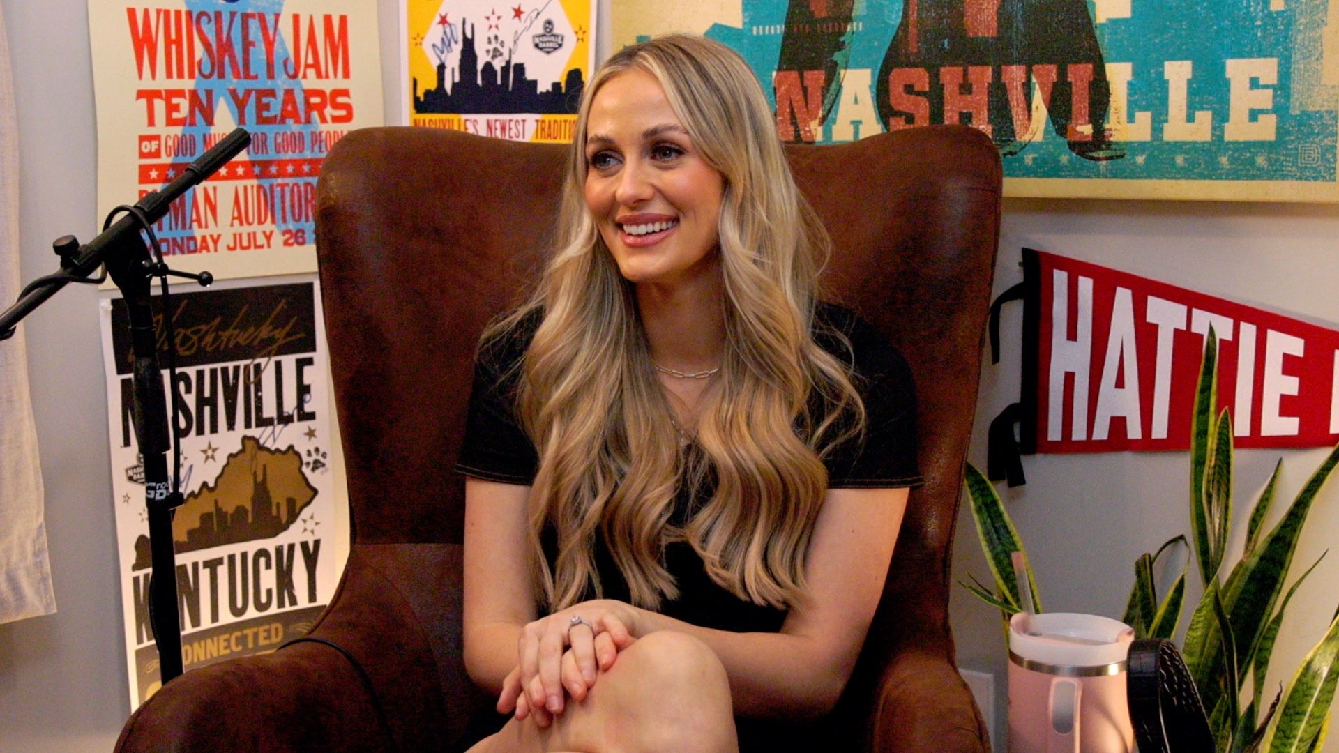 From South Dakota Farm Girl to “Showbiz Liz” | Elizabeth Jo