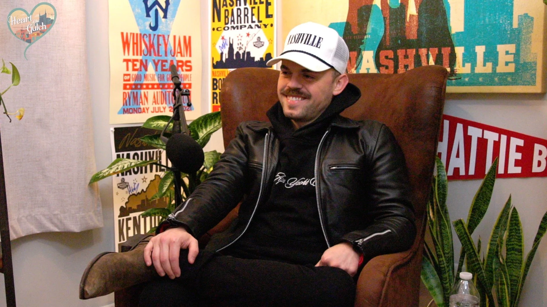 Sammy Arriaga joins Heart of the Gulch to talk new music, songwriting, and blending his Cuban-American roots with his career in country music.