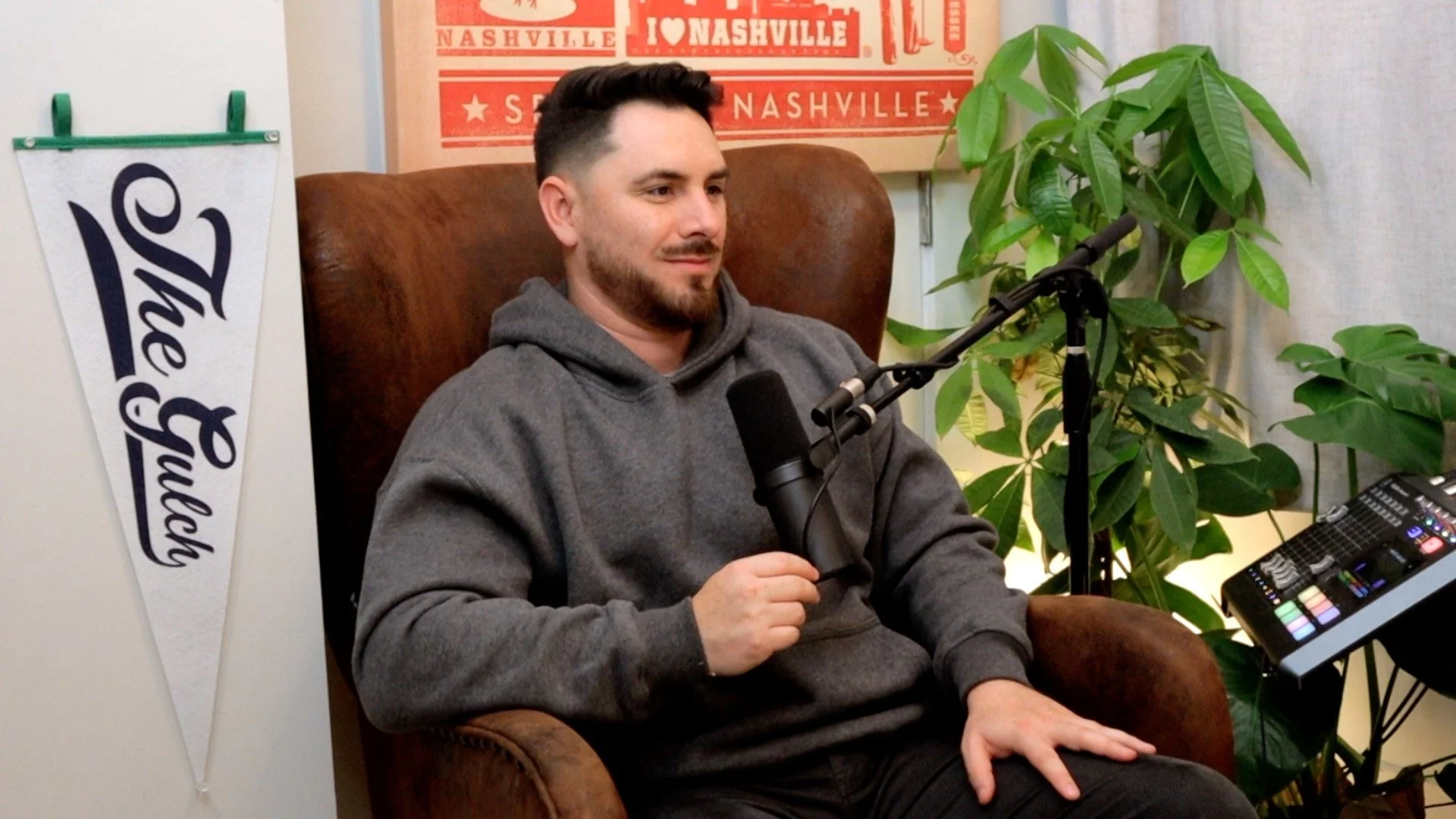 Tony Mendoza interviews country singer-songwriter Macartney Reinhardt for Heart of the Gulch in Nashville.