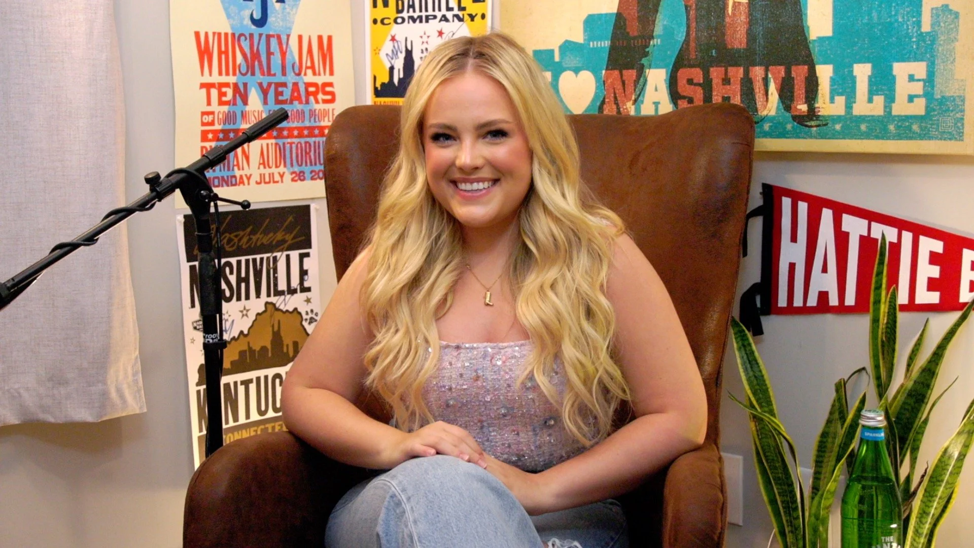 MaRynn Taylor discusses her debut album and country music career on Heart of the Gulch.
