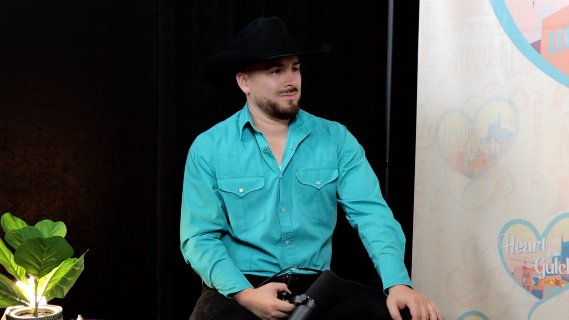 Tony Mendoza, host of Heart of the Gulch, interviews Shaylen about Chris Young, the Grand Ole Opry, CMA Fest, and her rise in country music.