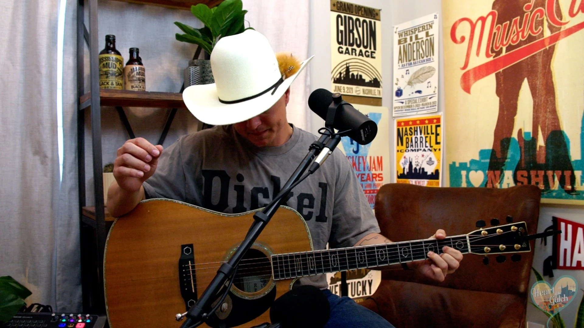 Alex Lambert discussing “She Ain’t Texas,” Lonely Avenue and his Texas roots.