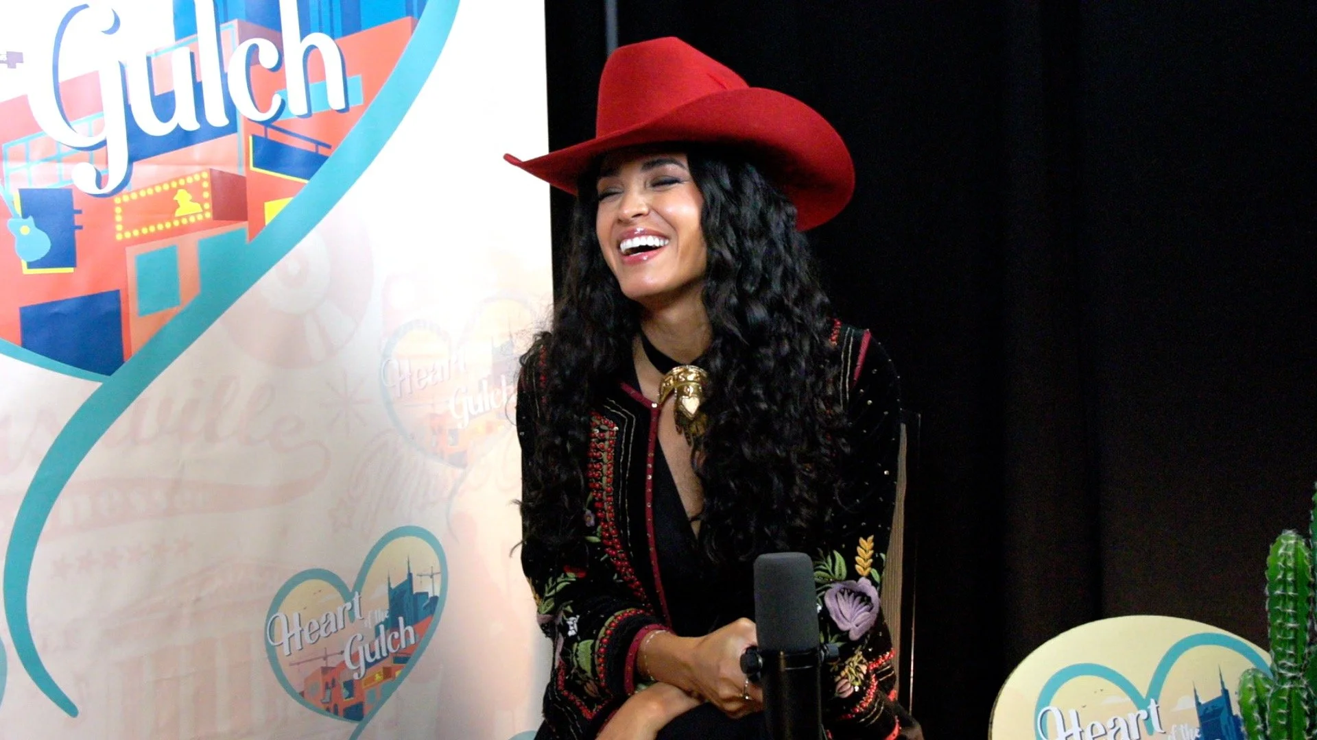 MŌRIAH Smallbone talks “Hasta Mañana,” Mexican heritage, and bilingual country music at CMA Fest 2025 in Nashville.