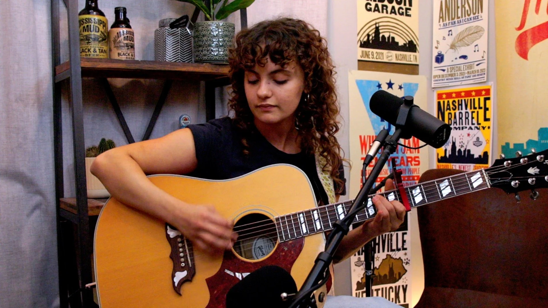 Izzy Mahoubi performs a stripped-down version of “Wanted” for Heart of the Gulch in Nashville.