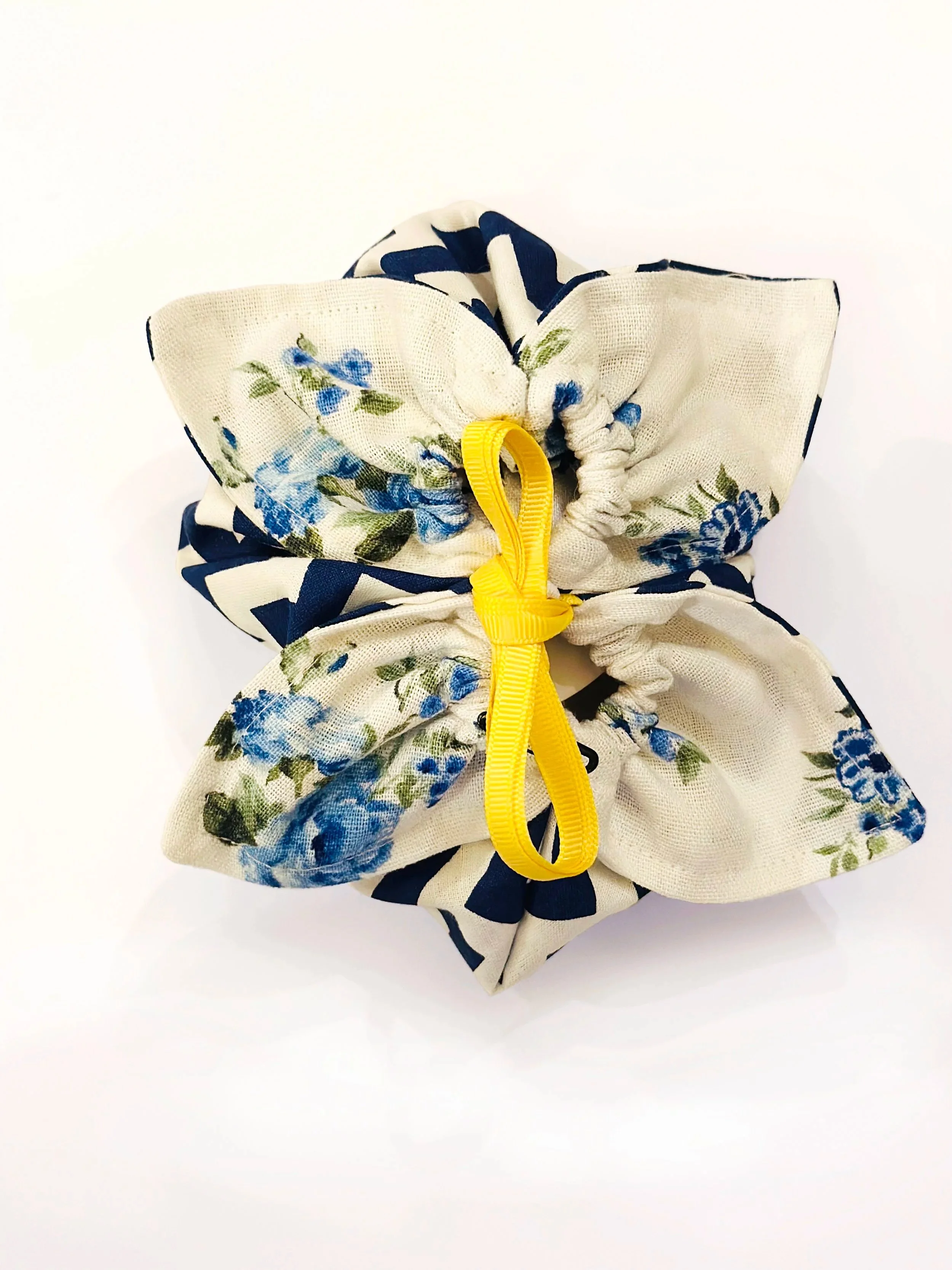 The Blue Rose Bloom Bag