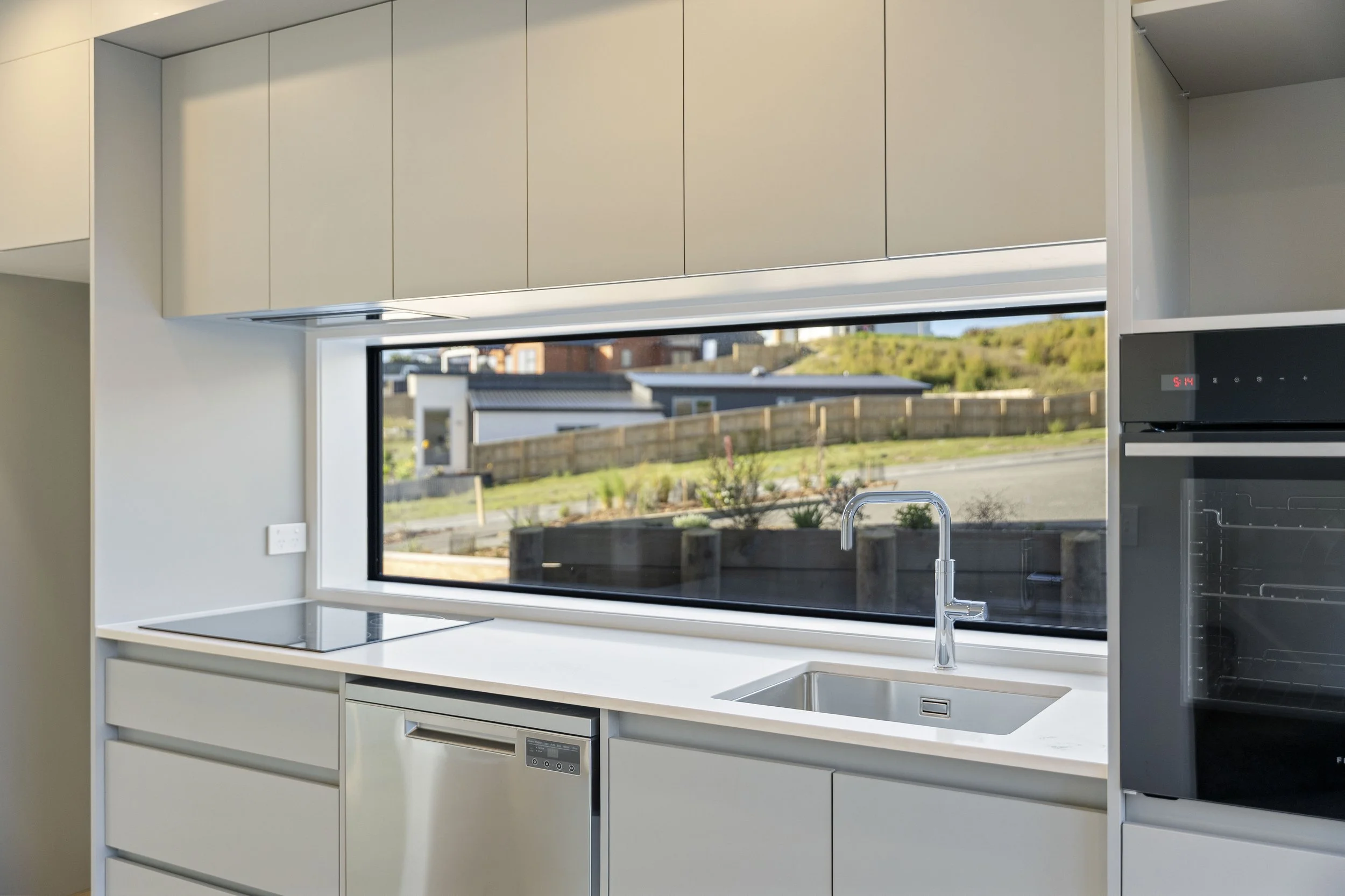 End units with window splashback