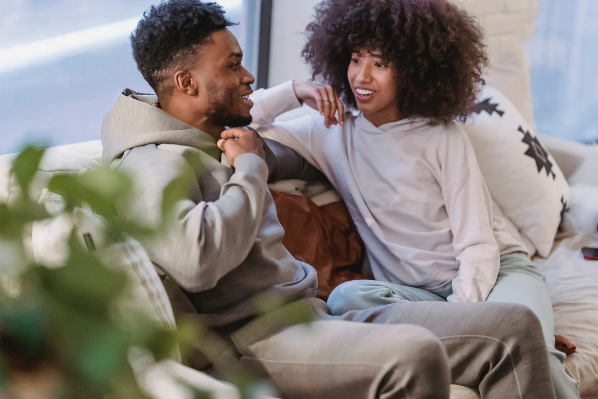 How to Communicate Better: Building Healthier, Stronger Connections