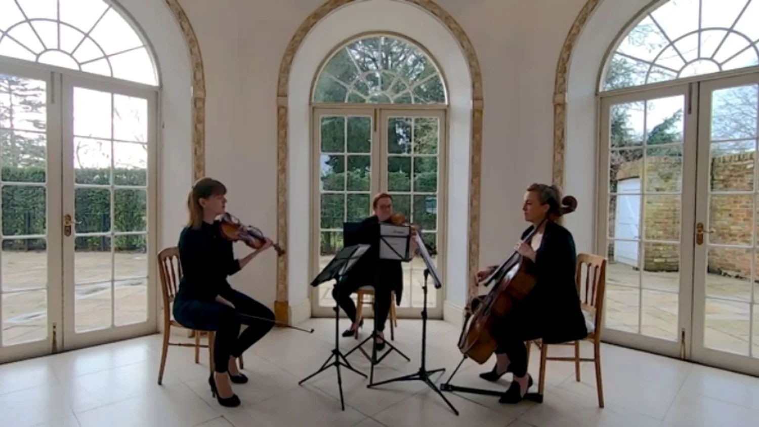Quattro String Trio performing I Giorni