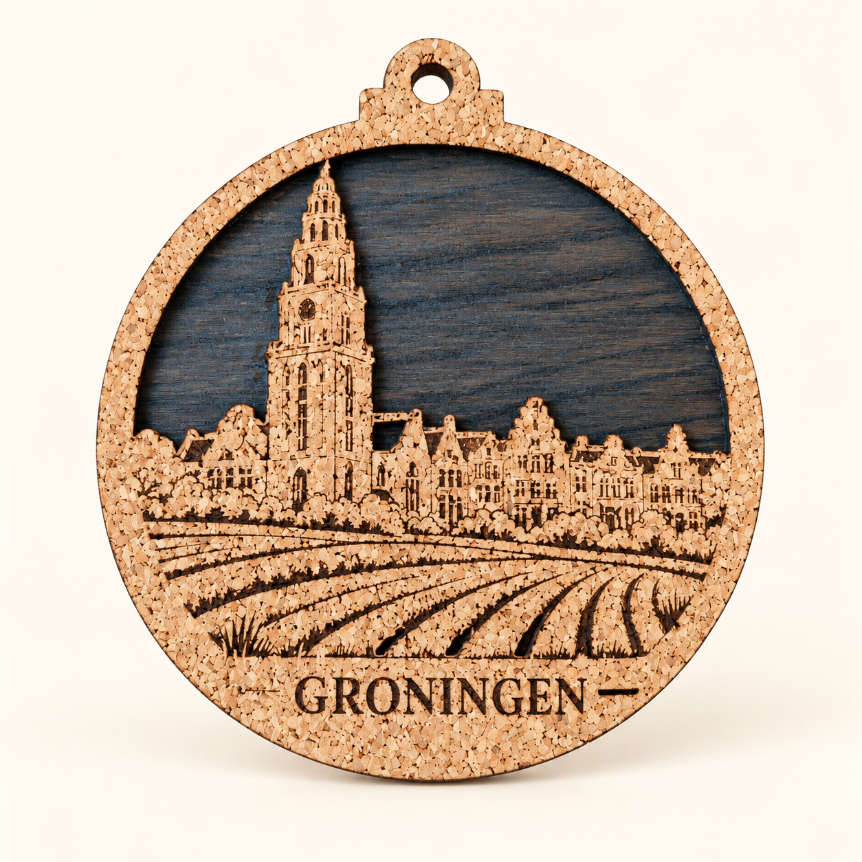 Groningen kerstornament van kurk en hout-2.png