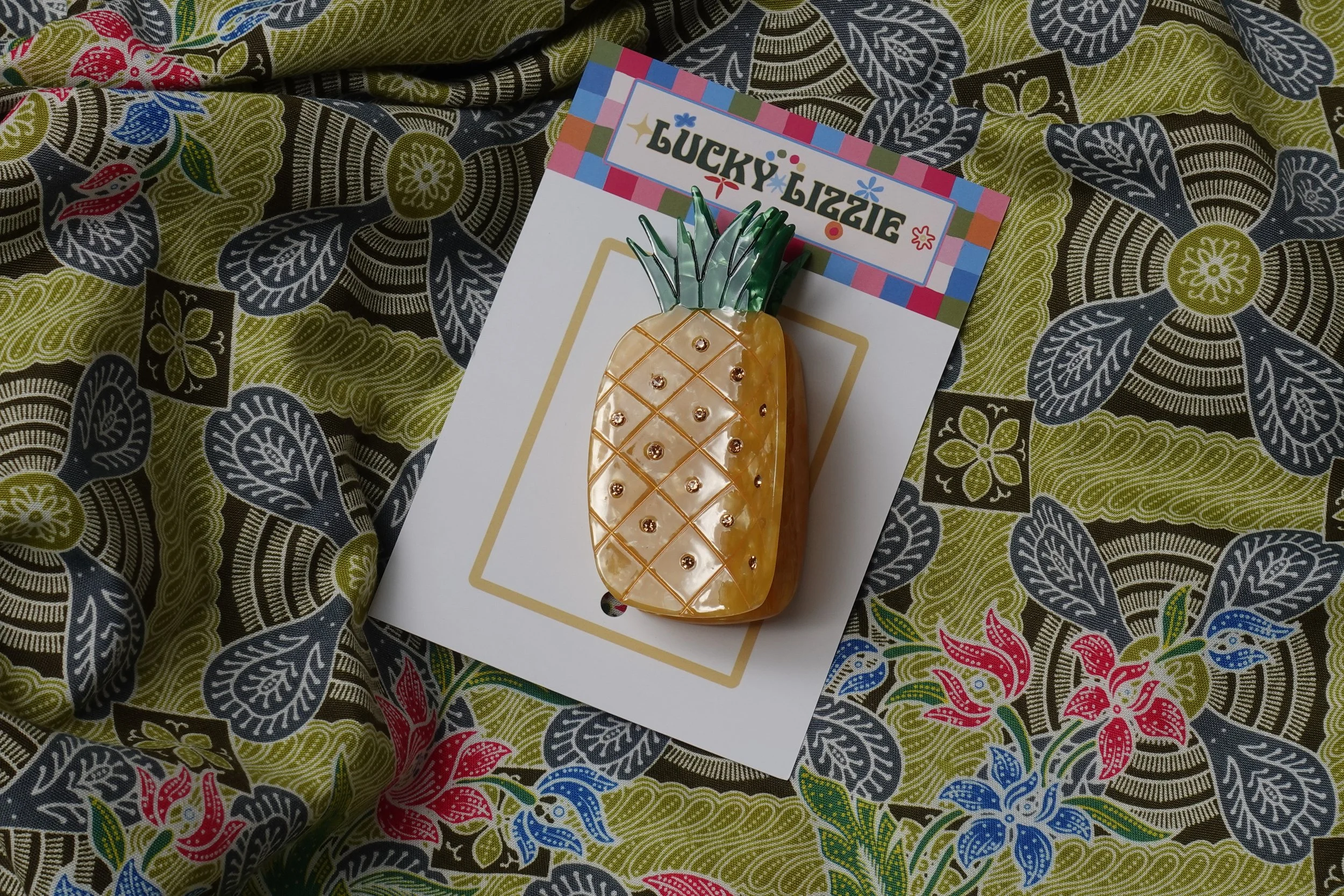 Lucky Lizzie Pineapple Hair Clip