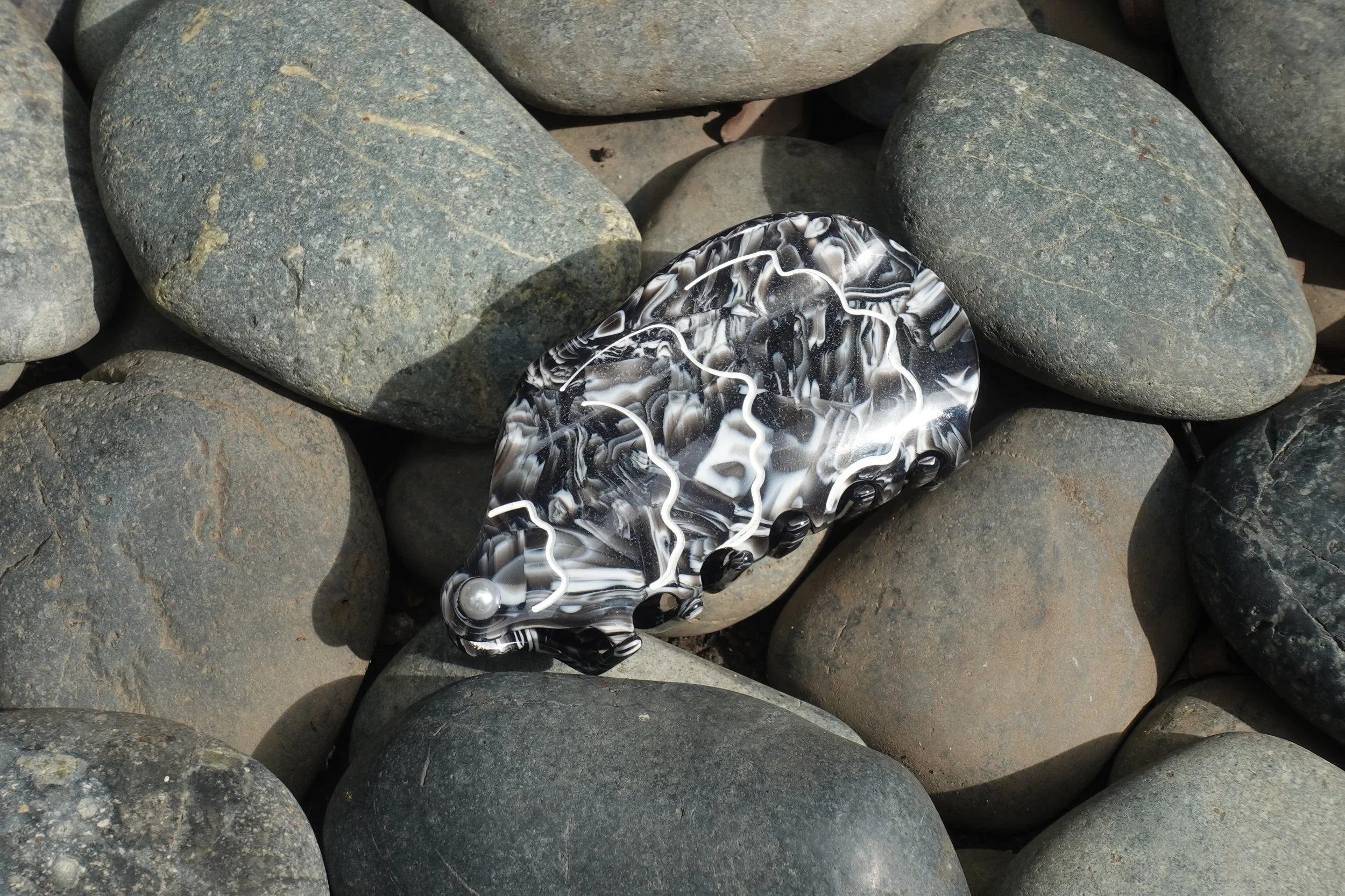 Lucky Lizzie Oyster Hair Clip