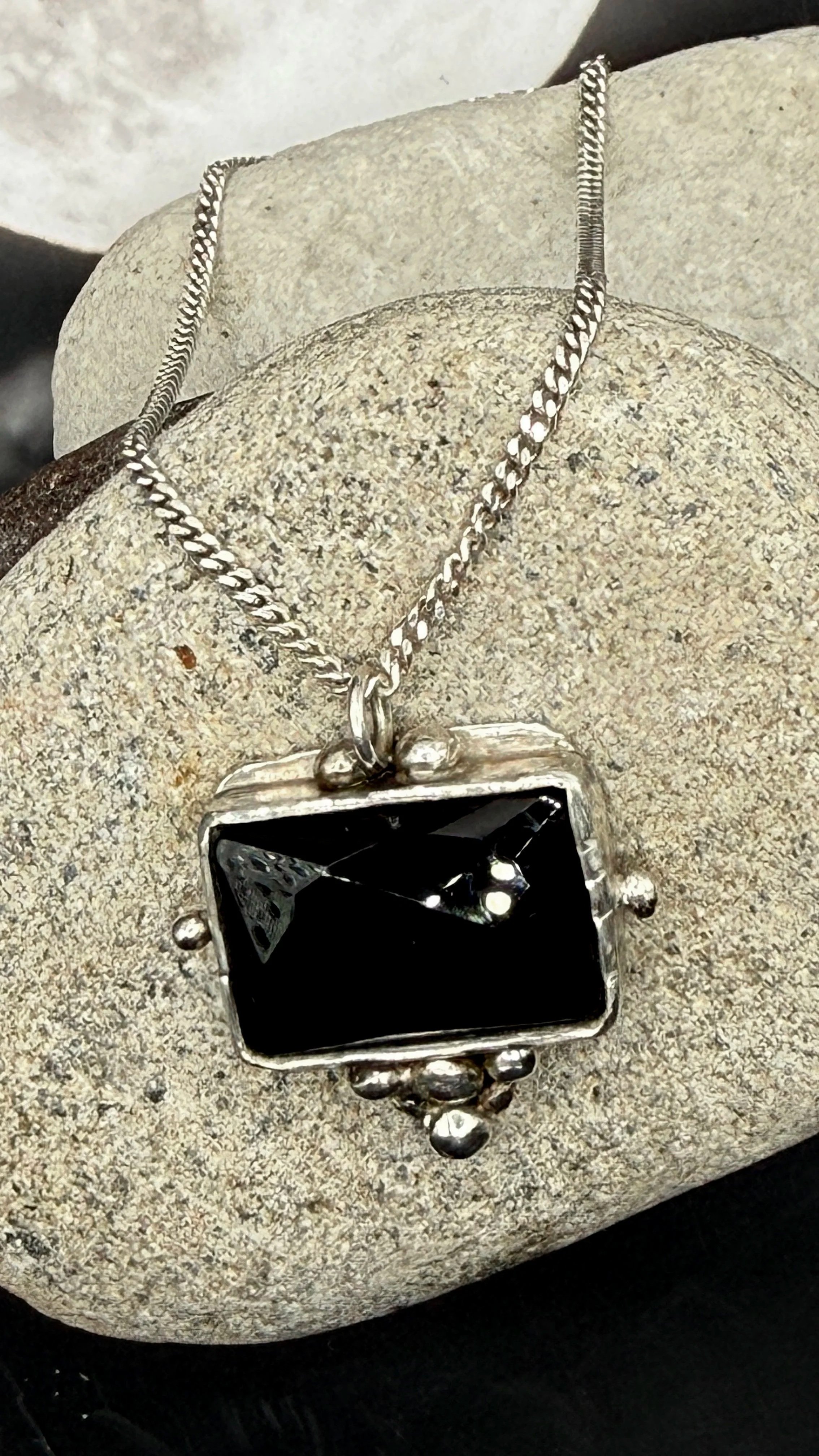 Black opaal-ArtD