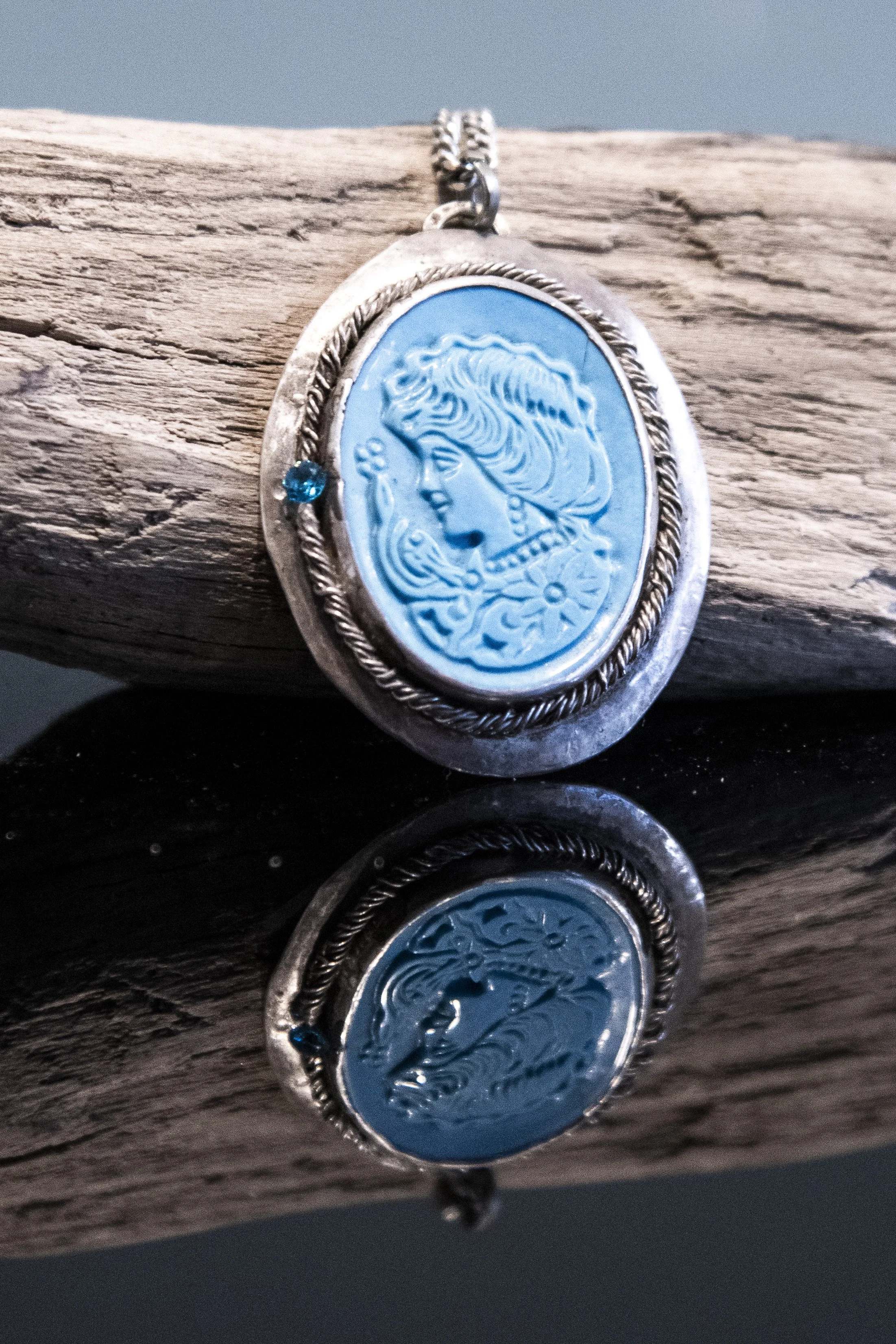Stenen Nieuwe carmee in zilver. Eigen collectie