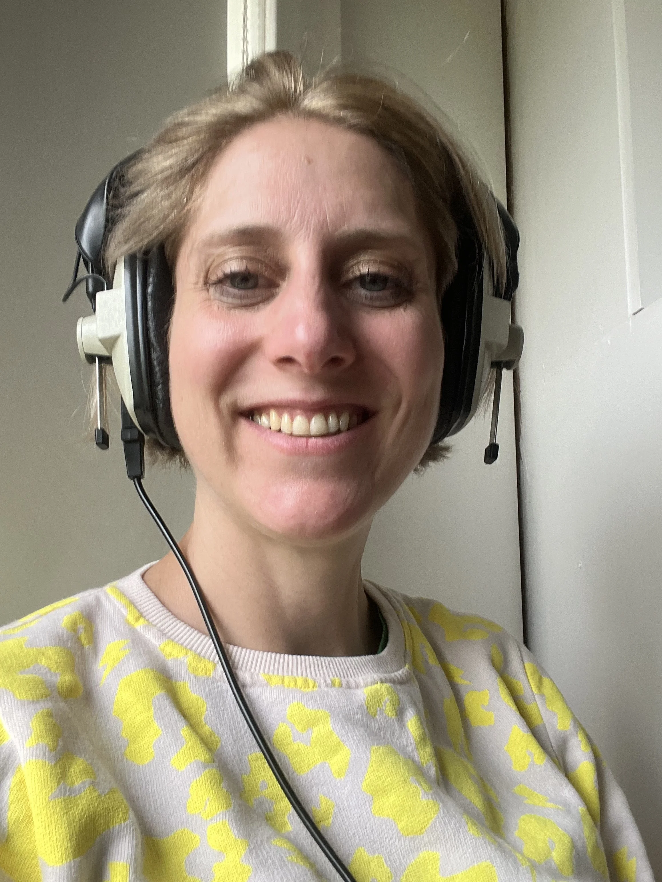 Giulia, founder of Gemelli Rise, undergoing AIT Sound Therapy as a personal wellbeing reset.