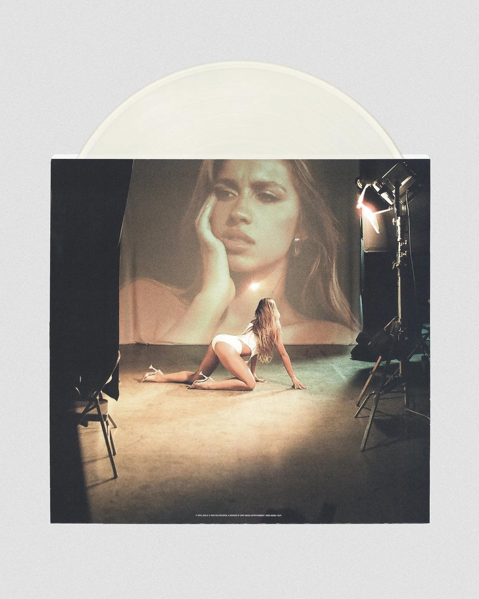 tate-vinyl10.jpg