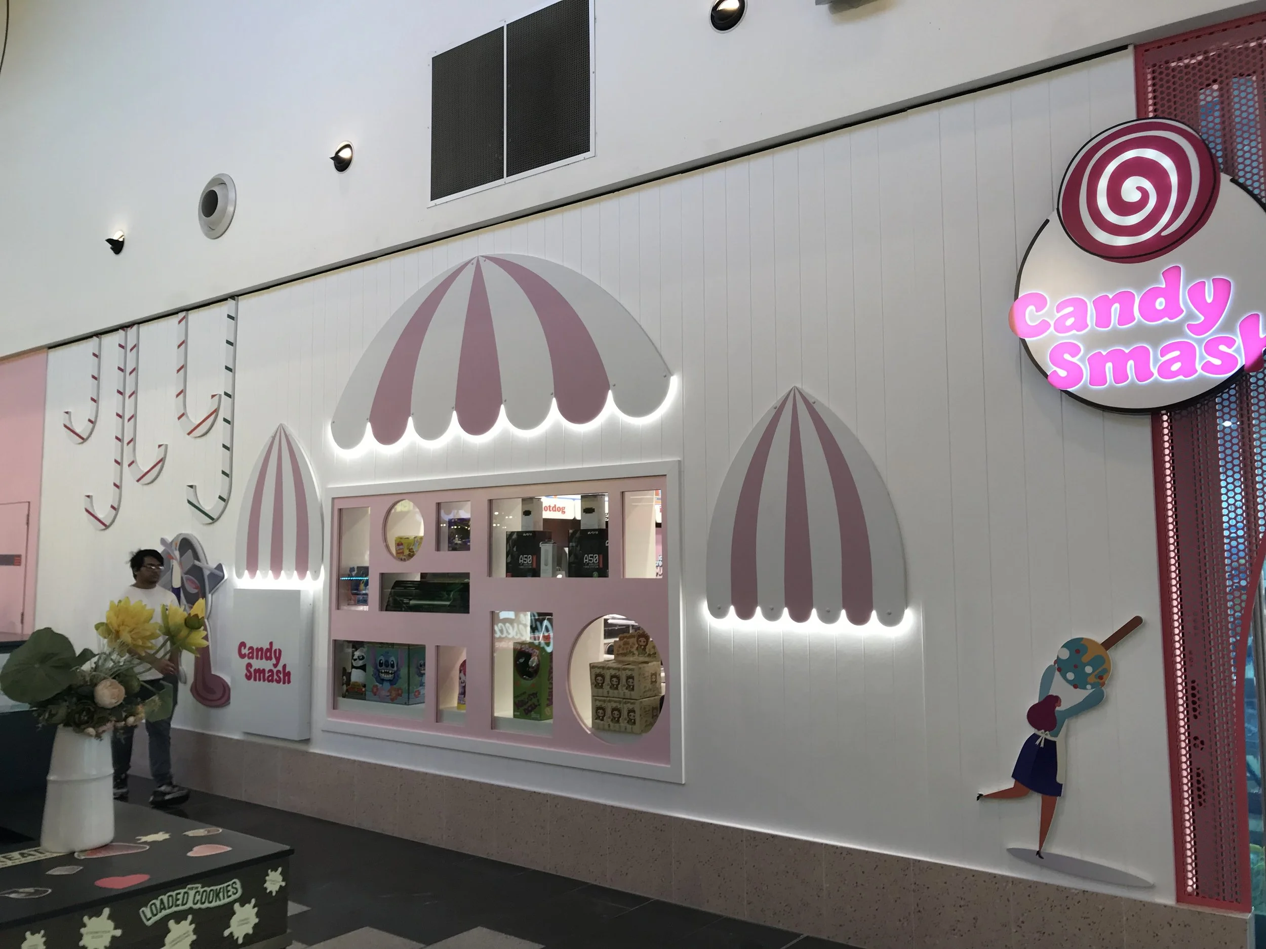 Candy Smash - Retail Signage