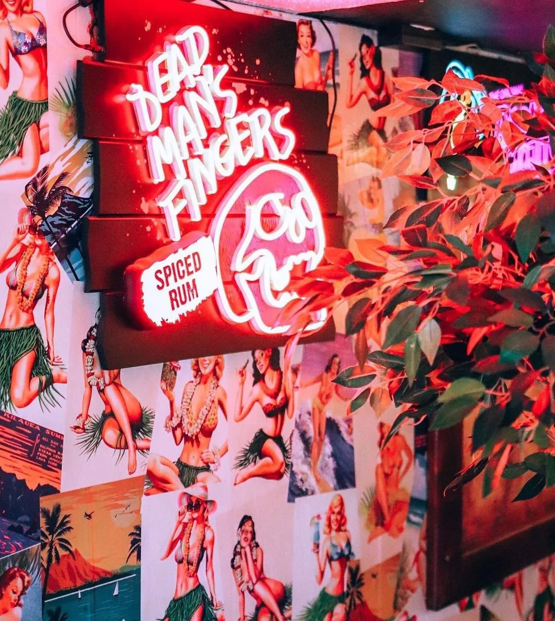 Dead Man's Fingers - Bar venue signage