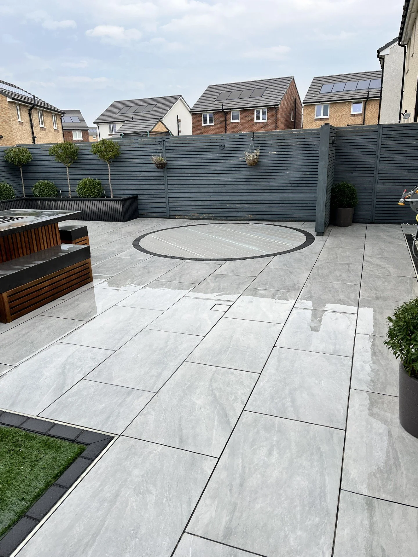 Porcelain patio cleaning