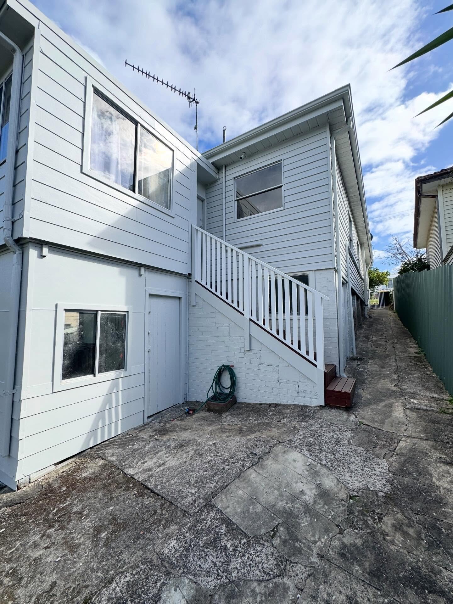 Dudley exterior repaint. Metal boards stripped back with pressure washer, primed and recoated. This house was in desperate need for some love 🥰