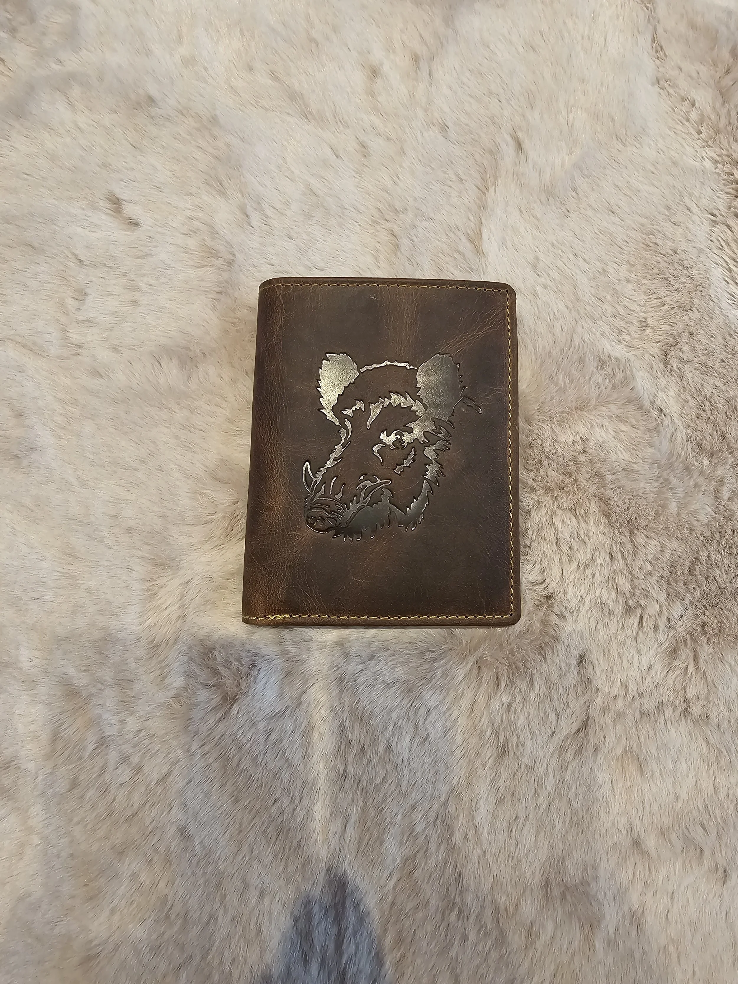 Vertical - Portefeuille en cuir avec gravure Sanglier