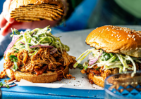 Shredded Chicken Burger