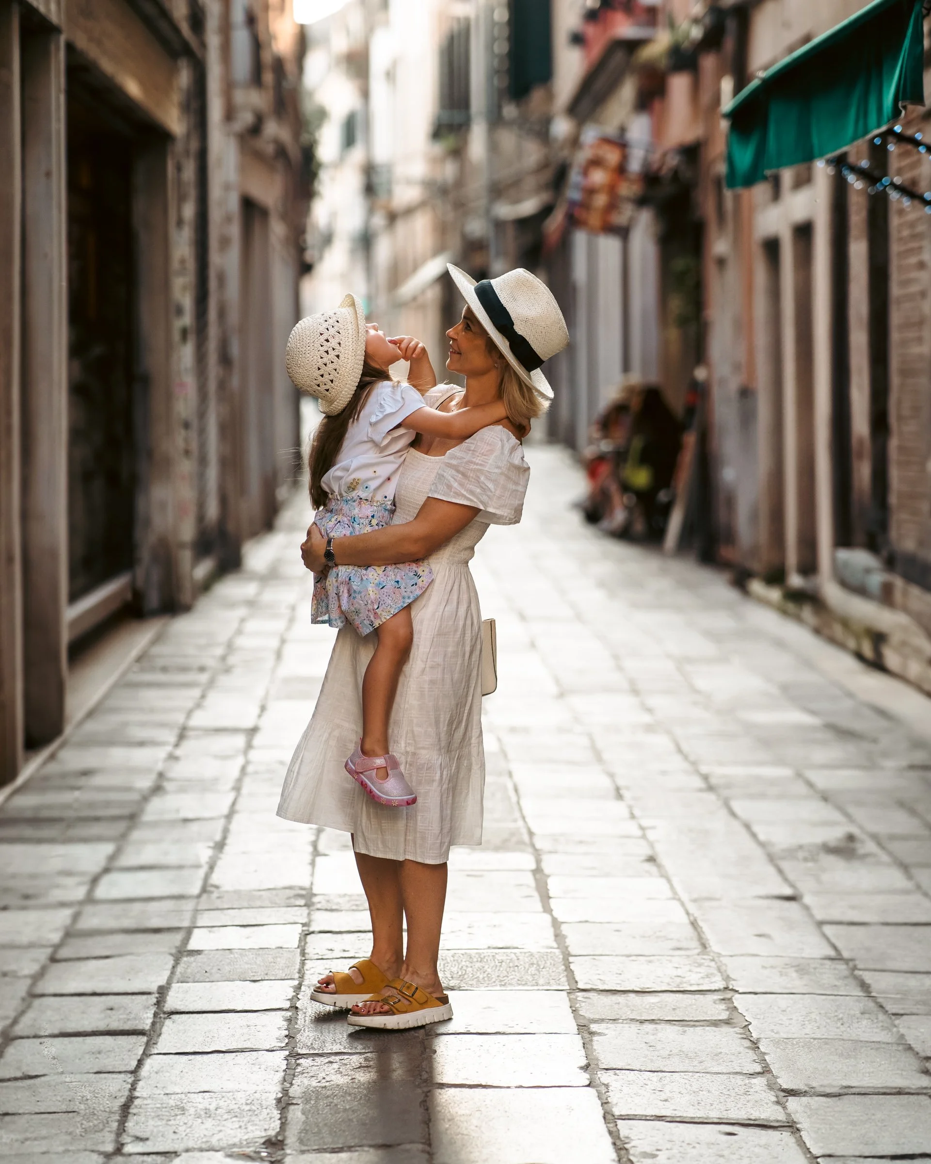 family-vacation-photos-venice-2.jpg