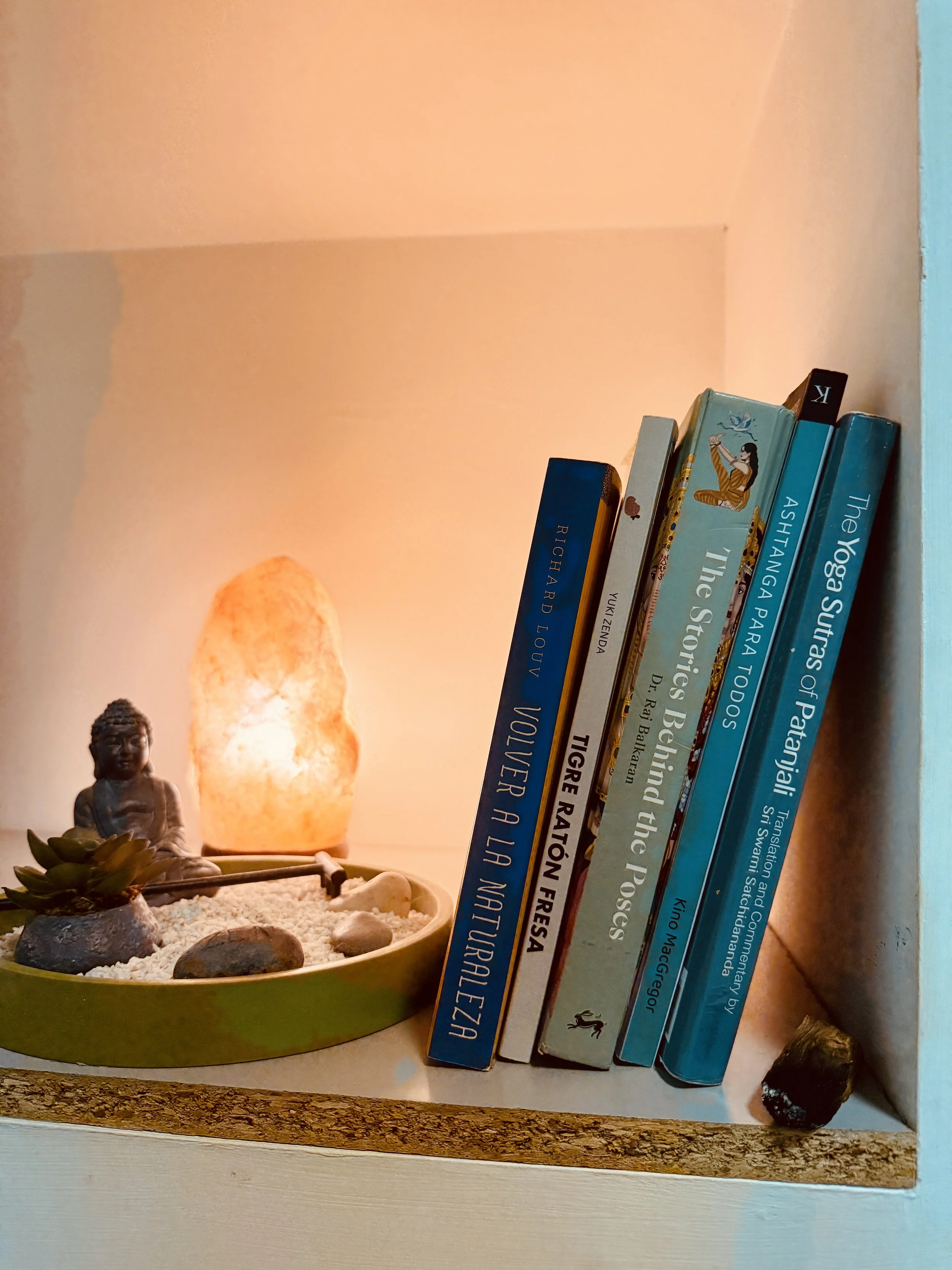 libros y buda y yoga en sacedon y sus alrededores