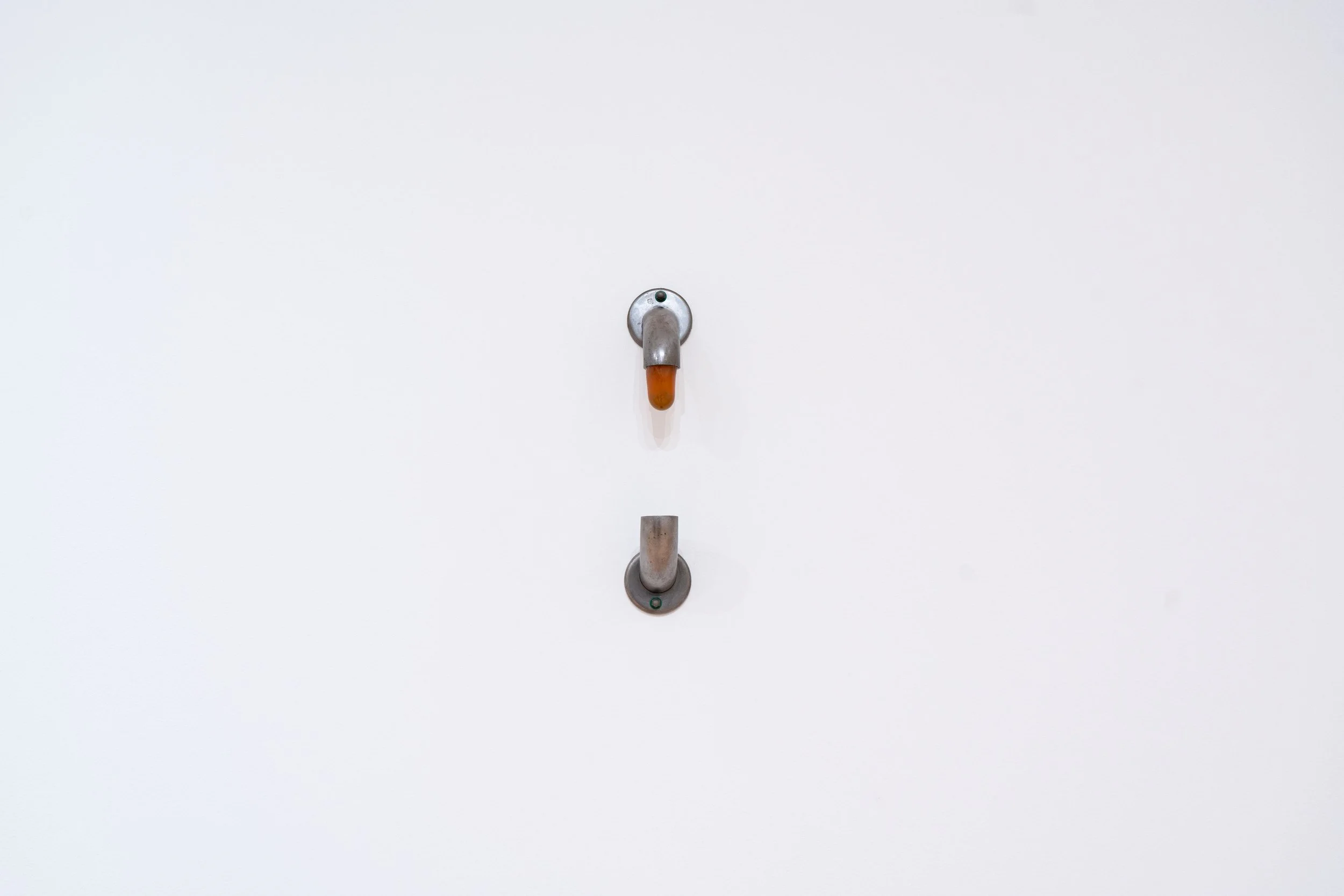   Untitled (Battery) —   Steel, Spider-Tack, bearing ball, gravity
 
Image courtesy of Priya Vaswani