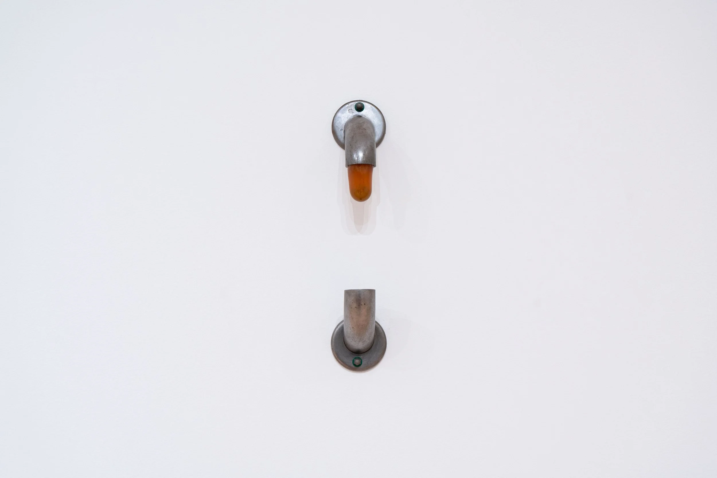  Untitled (Battery) —   Steel, Spider-Tack, bearing ball, gravity
 
Image courtesy of Priya Vaswani