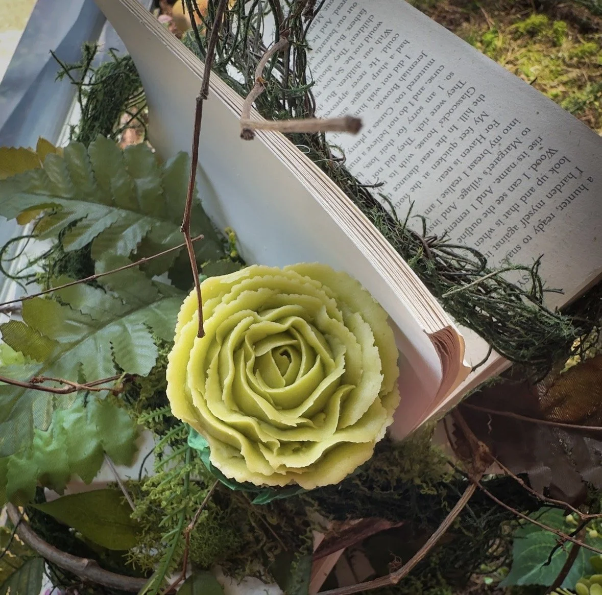 Curiosa floral 2.jpg