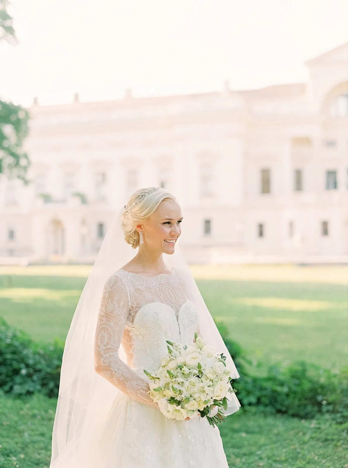 Stefanie Kapra A Very Beloved Wedding (37).jpg