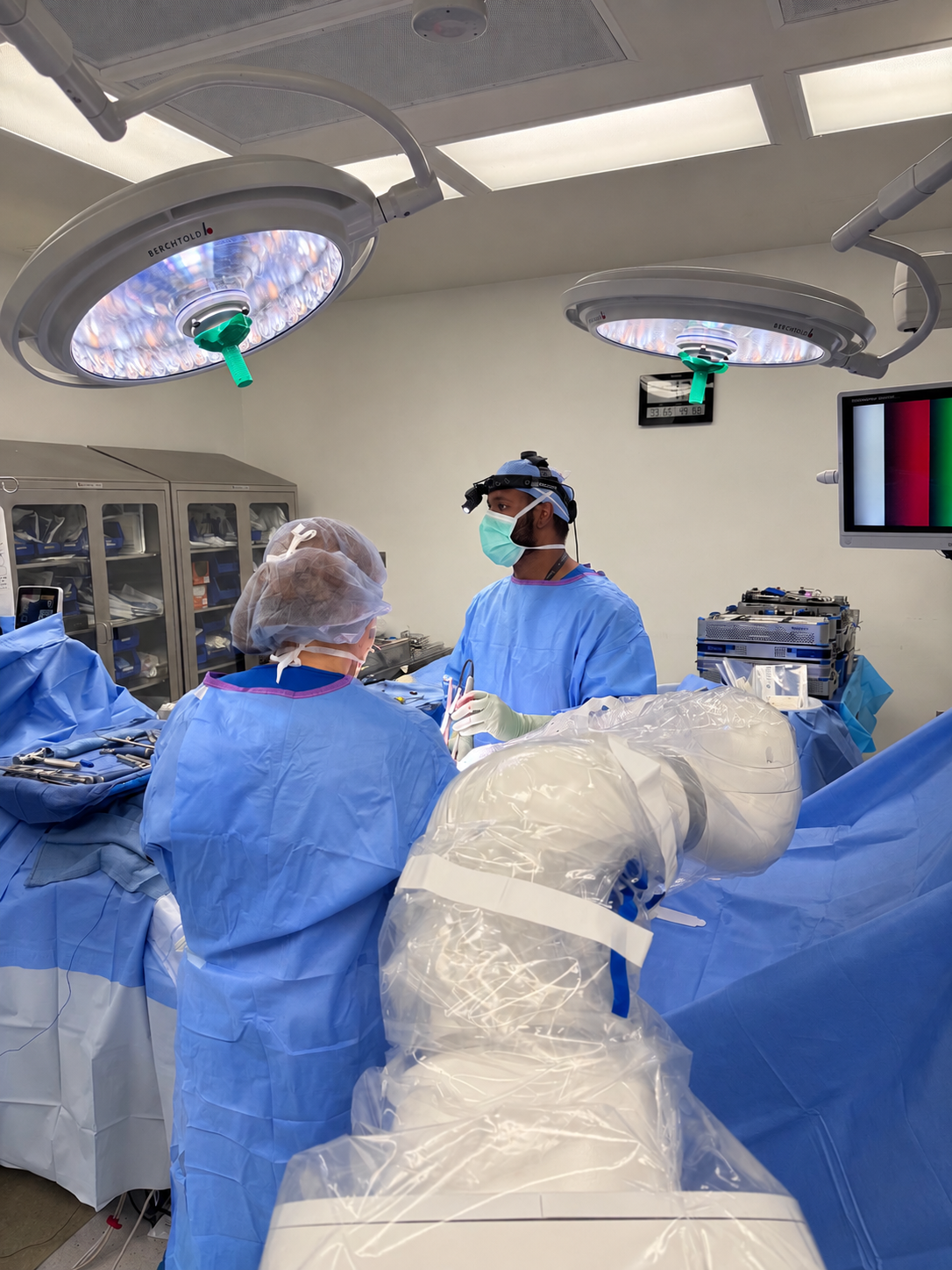 Endoscopic spine procedure underway, Gautham Prabhakar, spine surgeon in San Antonio, Texas at Texas Neuro Spine