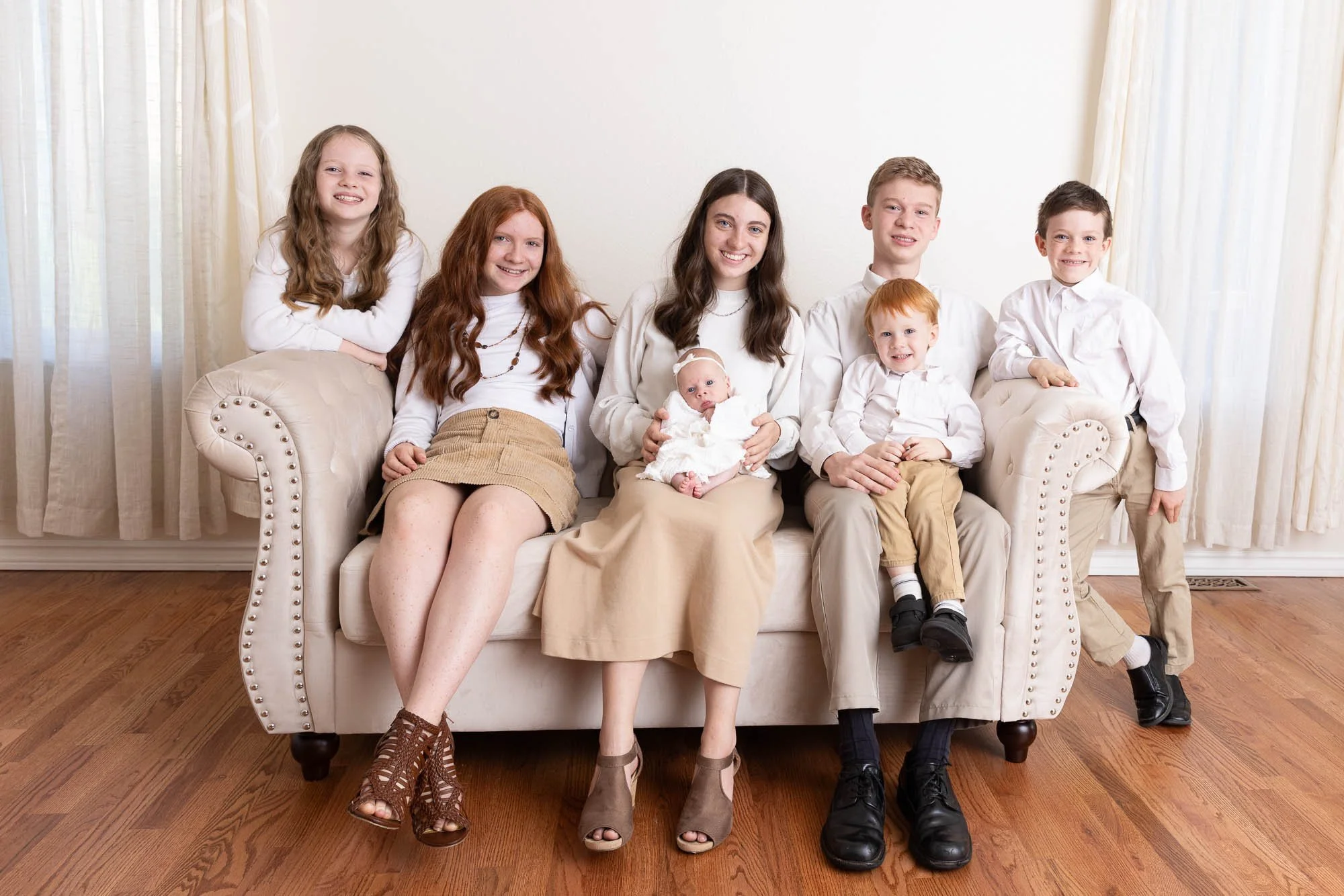 Newborn Portraits in Highlands Ranch | A Family of Seven Children