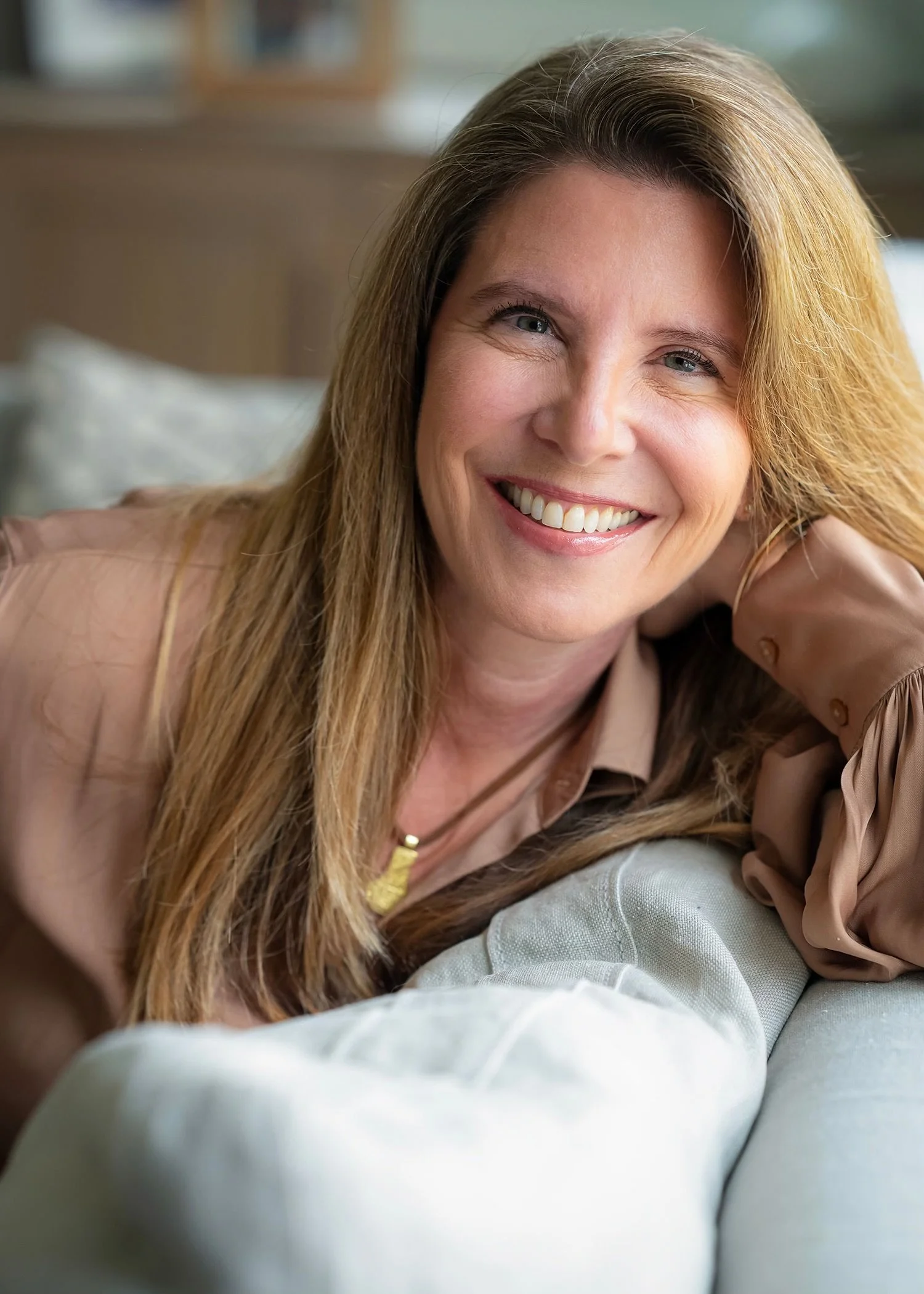 Certified Divorce Coach Wendy Giffords, author of Navigating Divorce Book