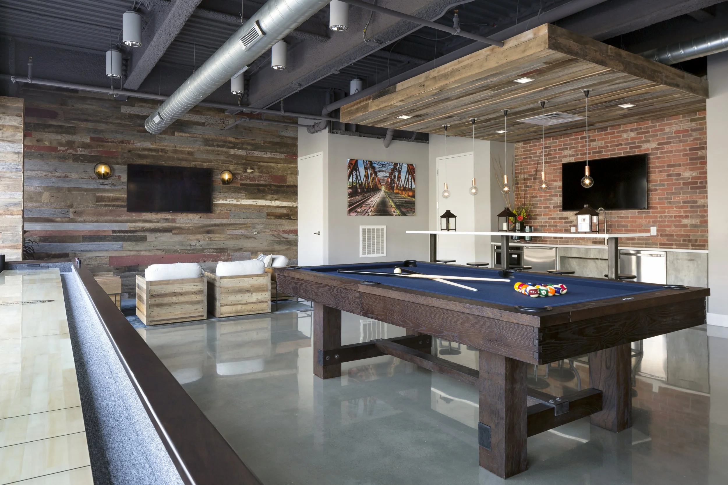 Baypointe Stamford CT pool room