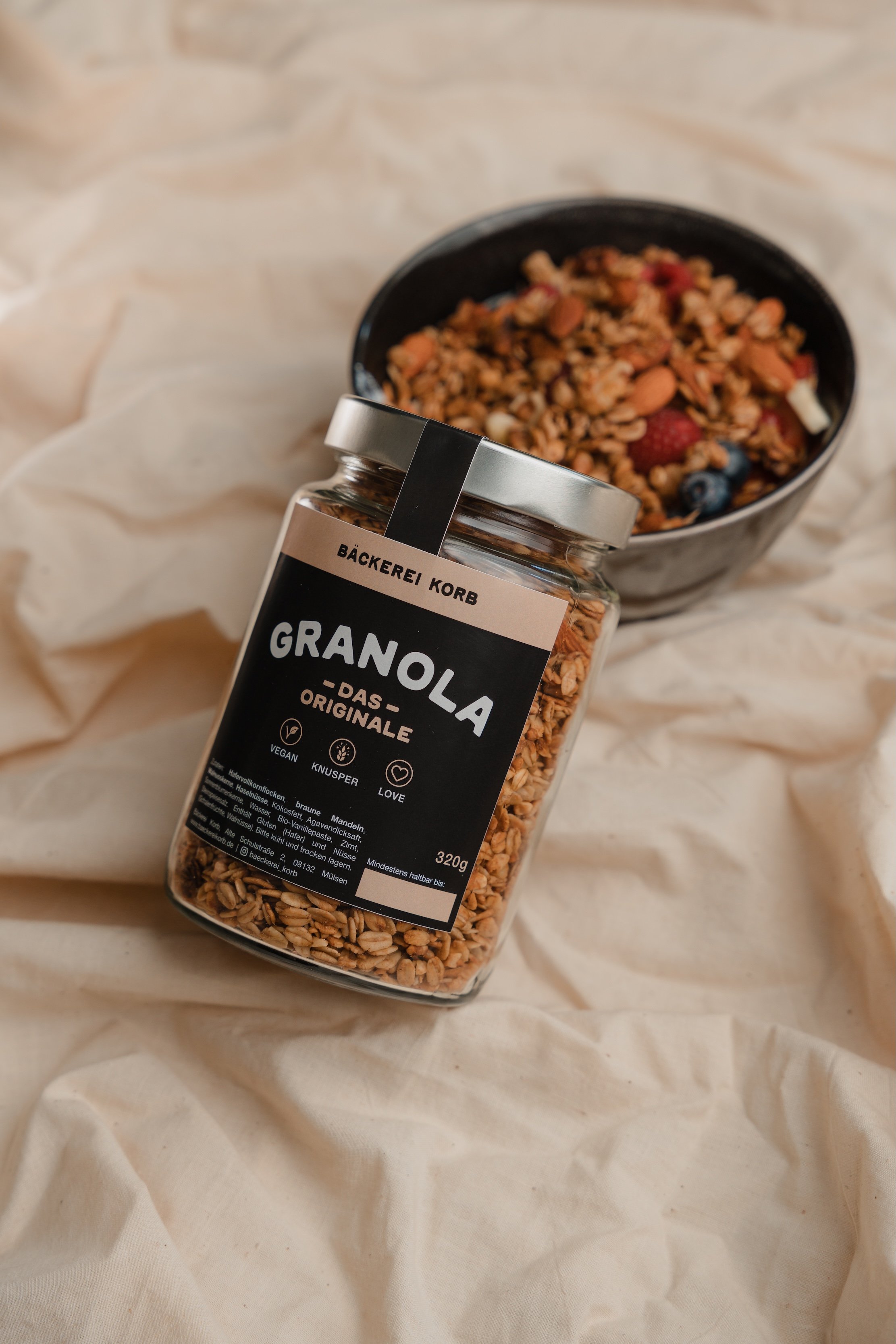 Bäckerei Korb Granola Kleidung-6.jpg