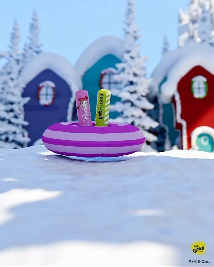 Last year dropped some seriously strong collabs. We linked up with our faves at Dr.PAWPAW HQ to bring the fun and personality of each collab to life across the campaign.  Digital Ad Campaign for @dr.pawpaw x by @yvmvstudios
Grinch x Dr.PAWPAW Collect