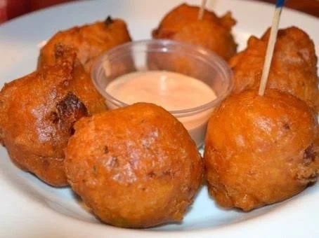 Conchy Conch Fritters 6Pc