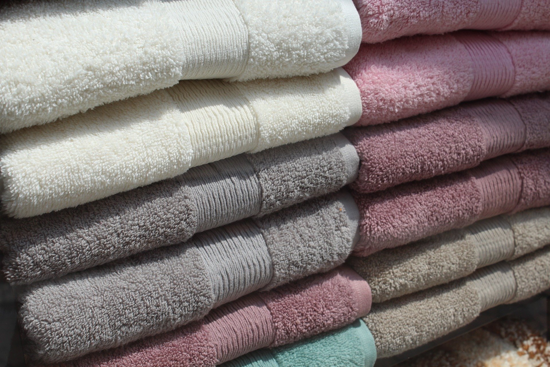 towels-gbdb2ab778_1920.jpg