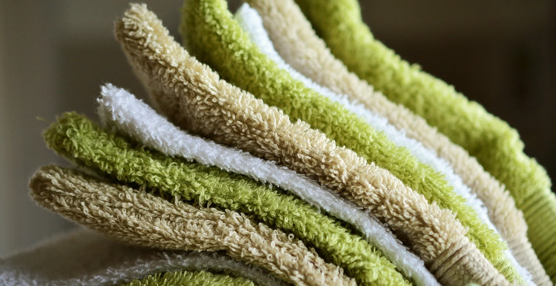 washing-gloves-gcfea8ce55_1920 (1).jpg