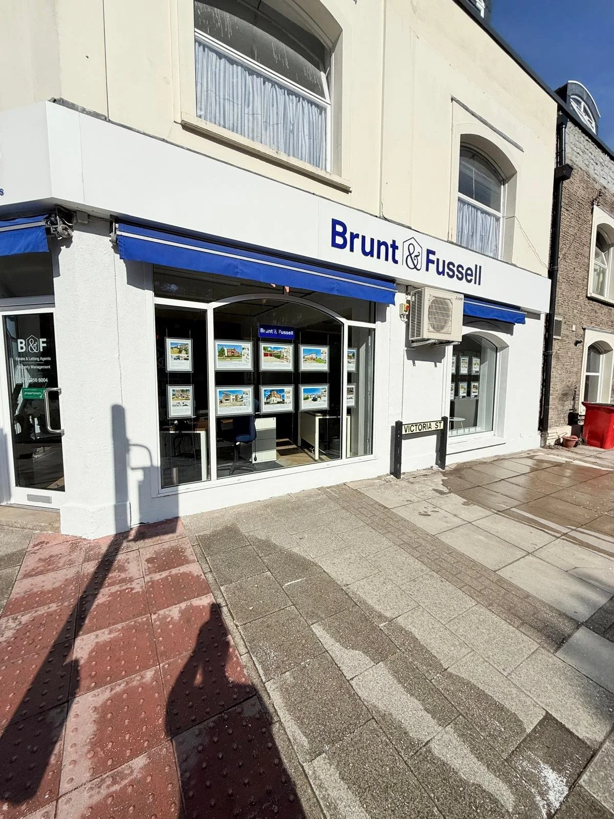 External Rendering Shopfront Bristol Construct Interiors 7.jpg