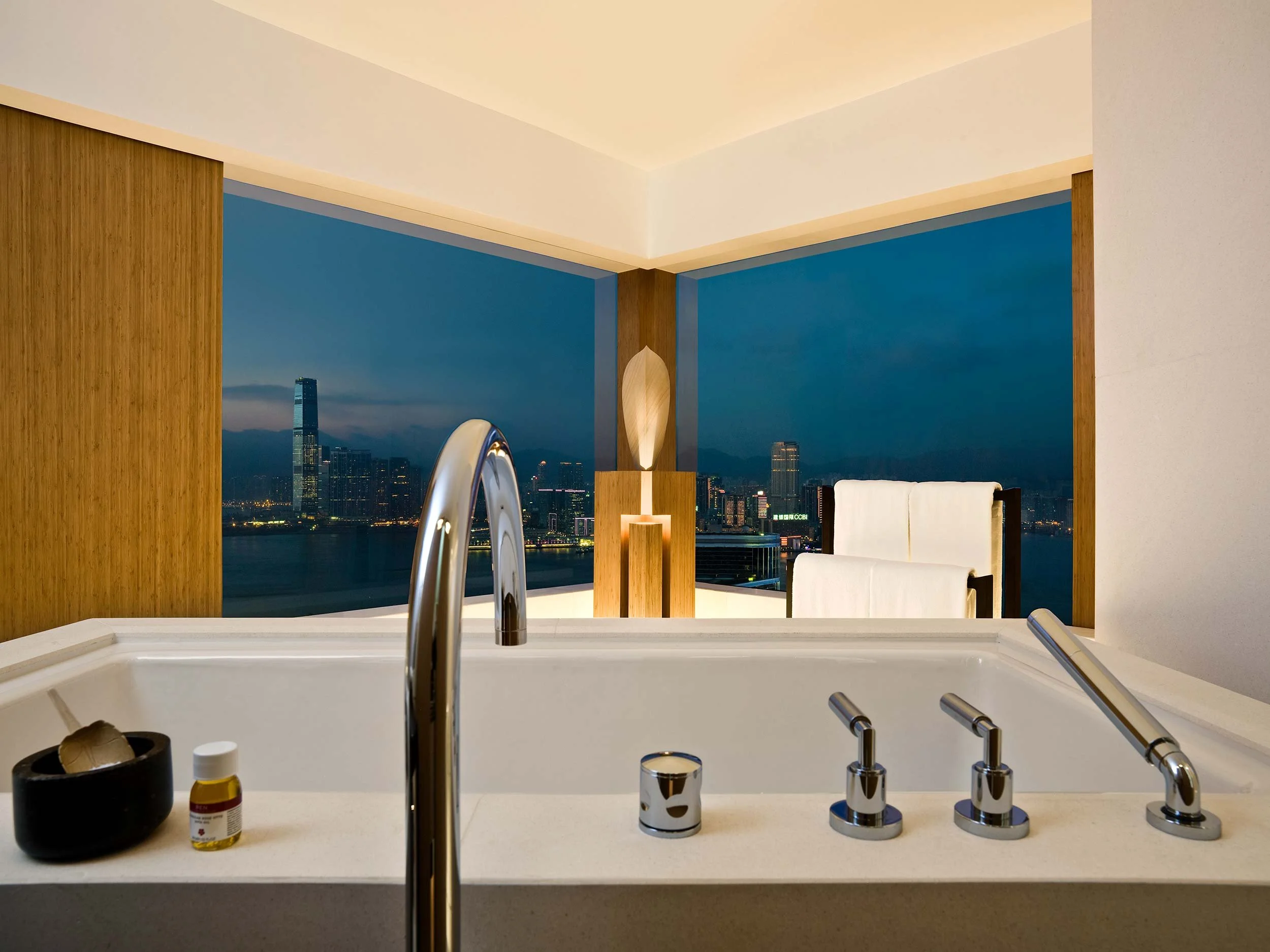 Rooms008.jpg