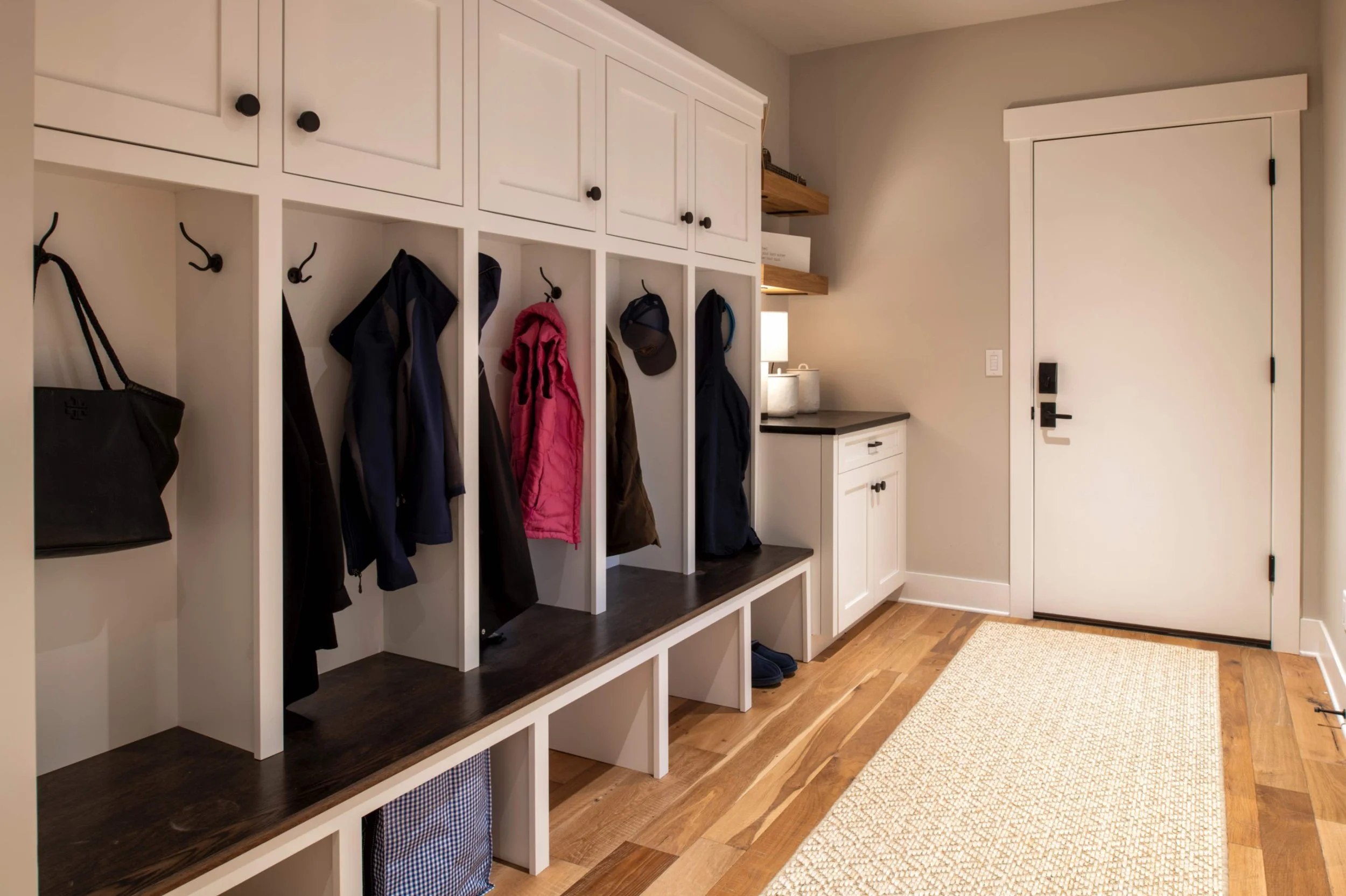 Modern-farmhouse-mudroom.jpg