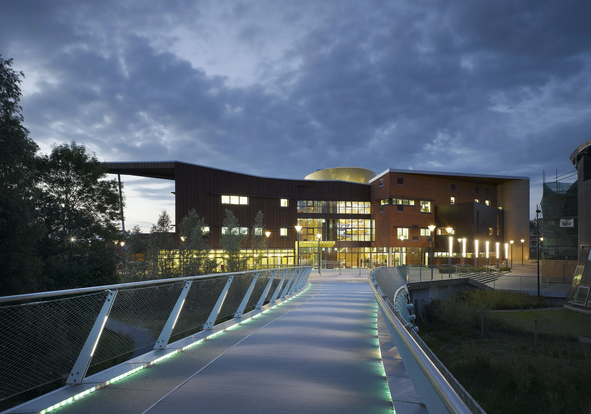 irishworldacademyofmusicanddance_ul.jpg