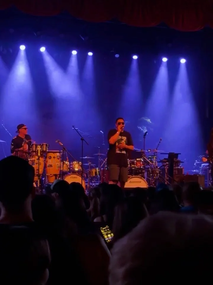 Great vibes opening for @thegreen808 at @marqueetheatre! 🌺 
Big up to @wavvymusic, and a huge shoutout to Tempe, AZ for bringing the 🔥🔥🔥.

Much respect to the band for holding it down: @mikeybortiz @supahsal @true.release @hevynnofficial @beniidu