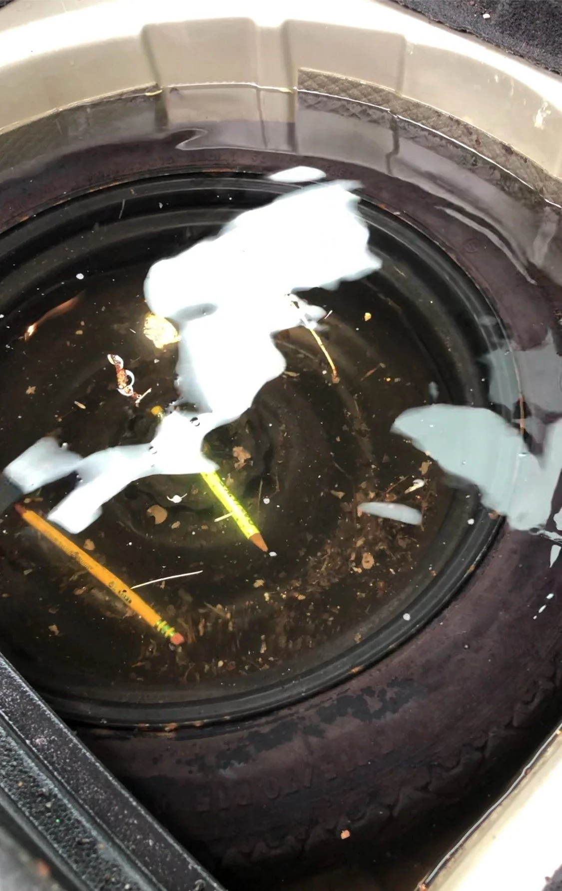 Why Is My Car’s Passenger-Side Floor Wet After Rain? 10 Possible Causes