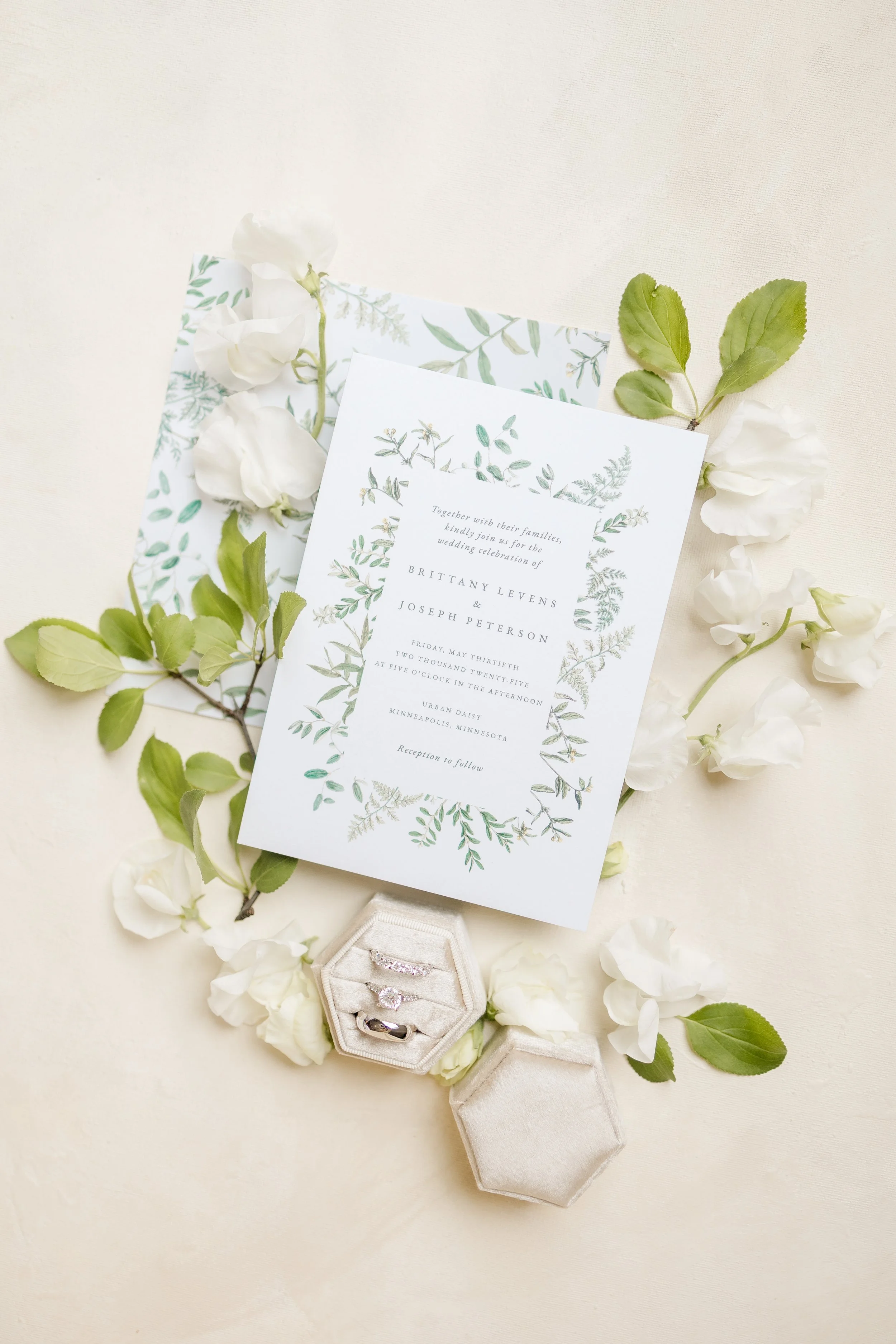 Urban-Daisy-wedding-photographer-alexandra-robyn-22.jpg