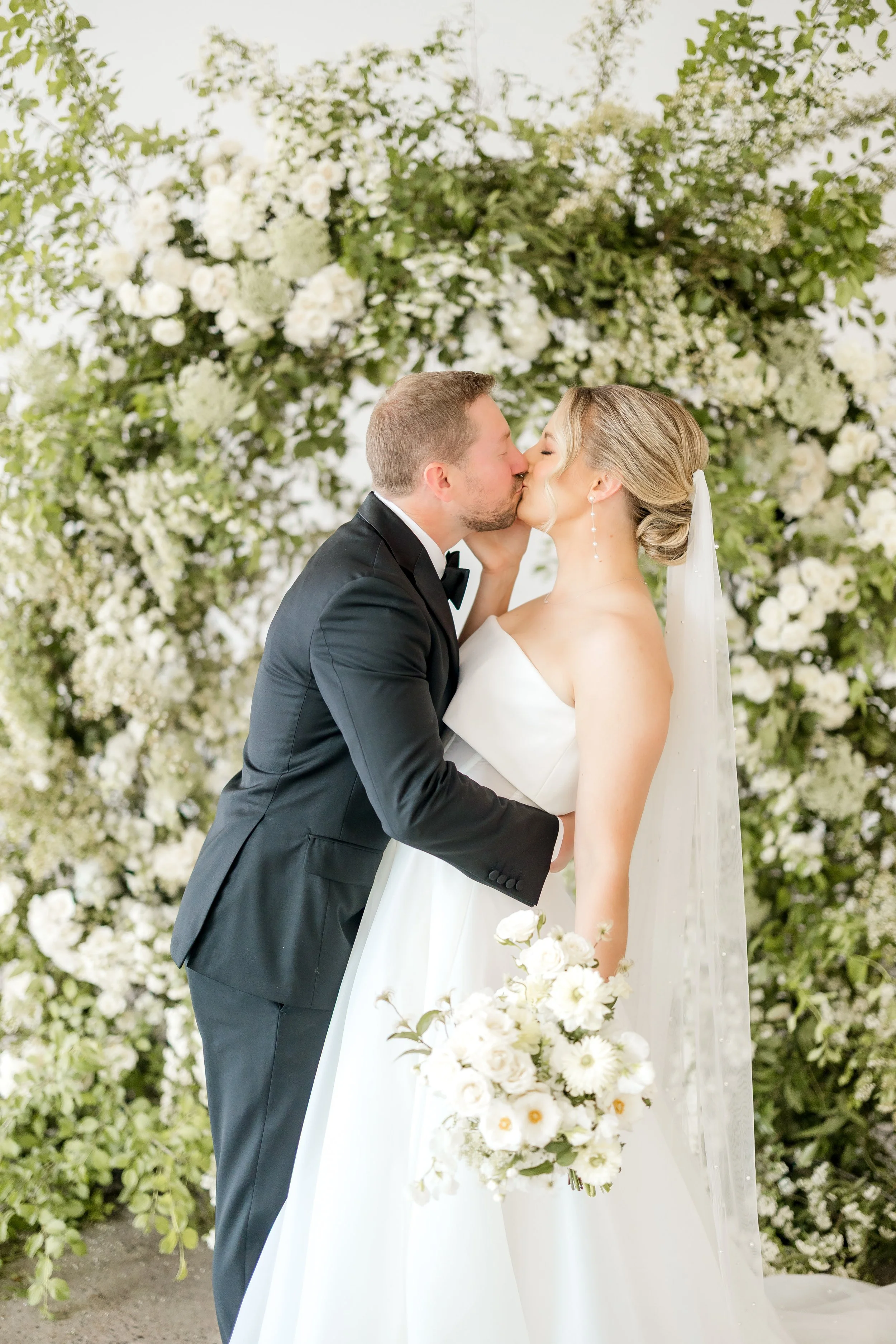 Urban-Daisy-wedding-photographer-alexandra-robyn-225.jpg