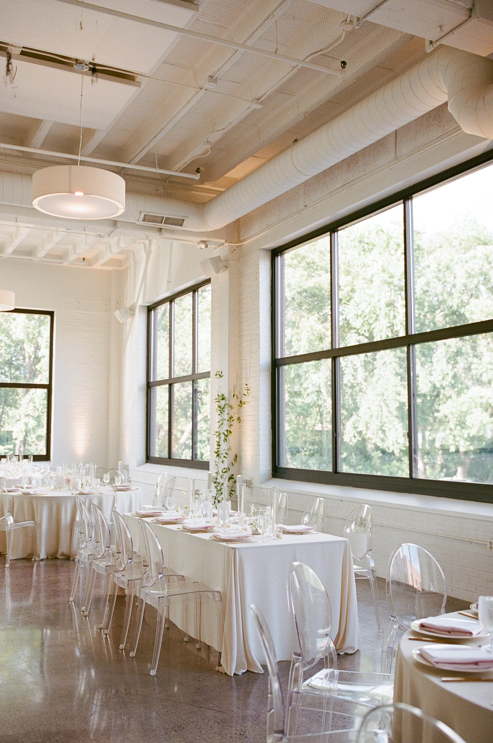 urban_daisy_summer_wedding_minneapolis_minnesota_wedding_loui_photography_film-68.jpg