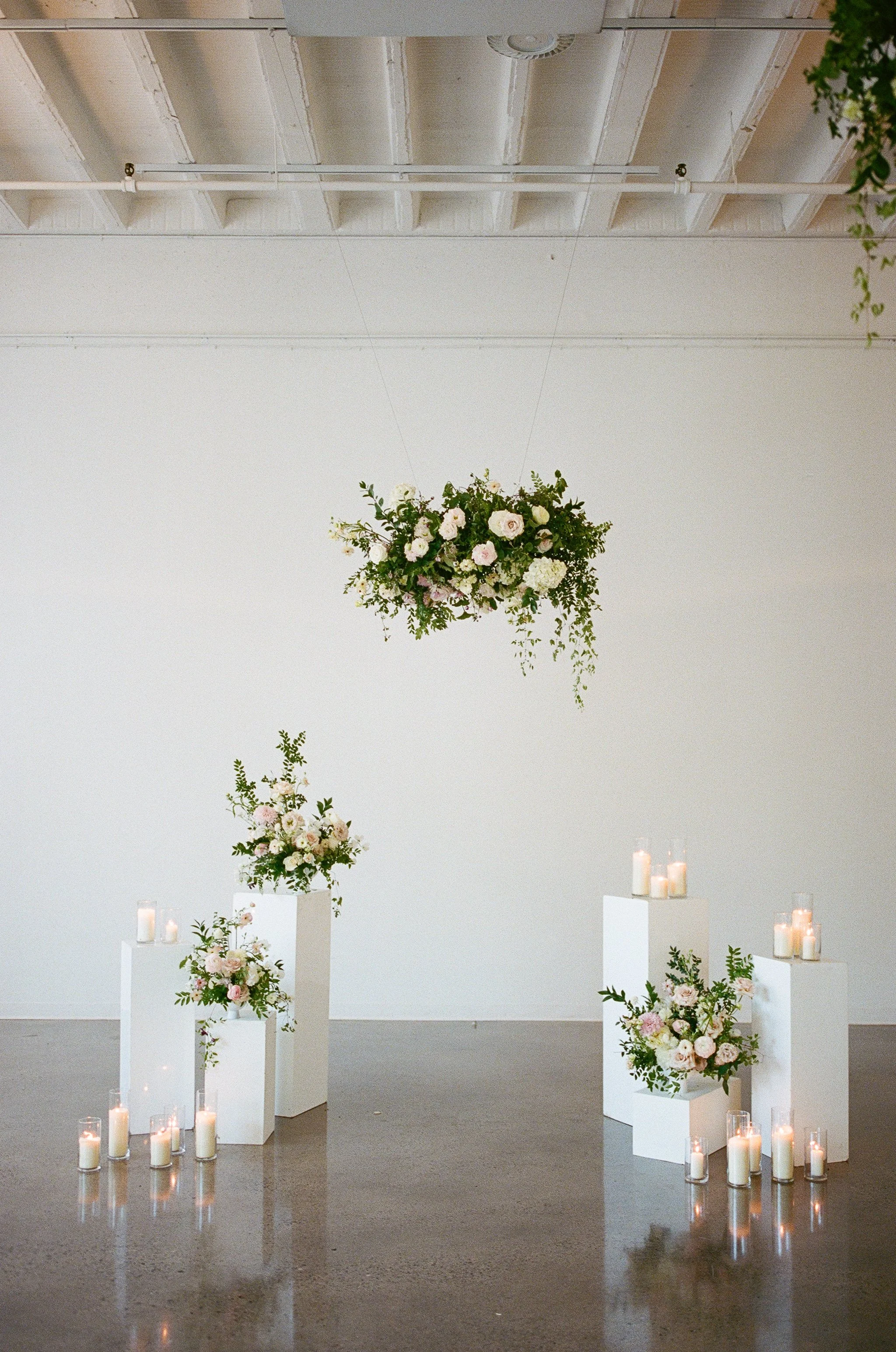 urban_daisy_summer_wedding_minneapolis_minnesota_wedding_loui_photography_film-58.jpg